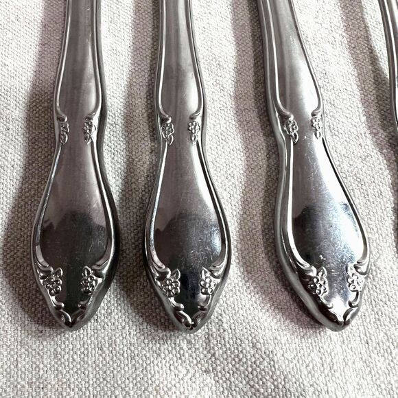 4pc Knives Fork Silverware Oneida Community Chatelaine Stainless Steel Flatware - Picture 2 of 5